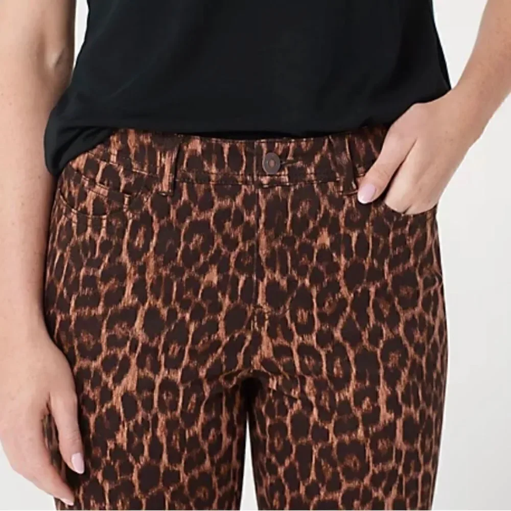 NWOT Lisa Rinna Collection Printed Ankle Jeans Jeans
